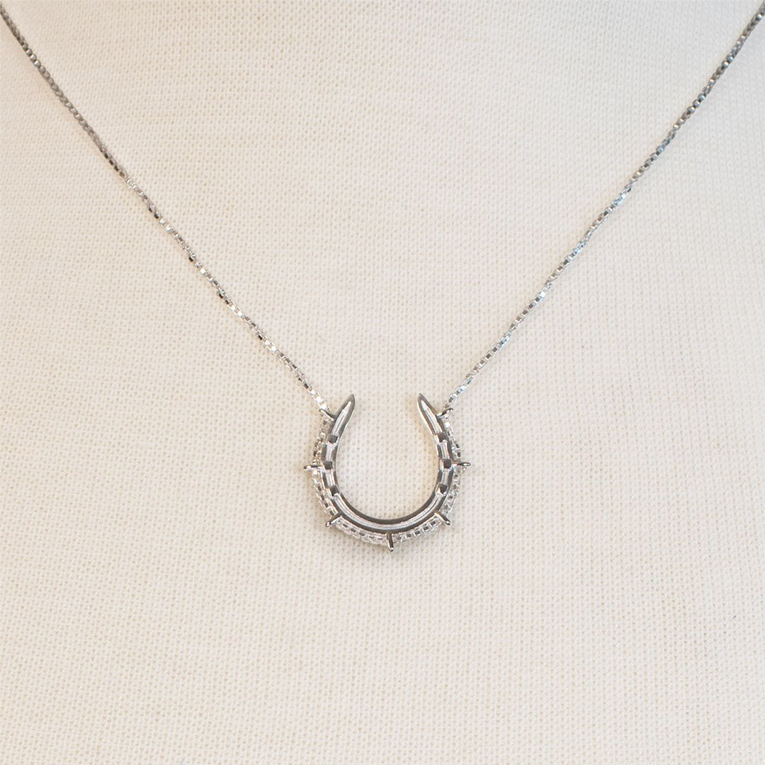 Canteen - Equestrian Horseshoe Necklace in Silver Urban-Equestrian