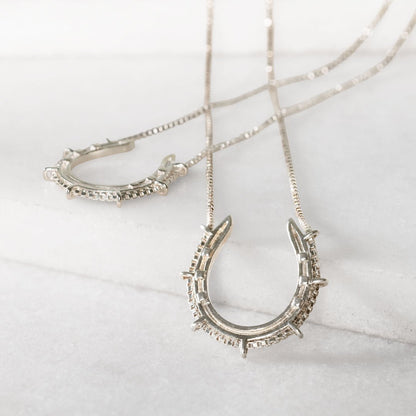 Canteen - Equestrian Horseshoe Necklace in Silver Urban-Equestrian