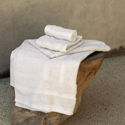 Sorrel Towels Italic