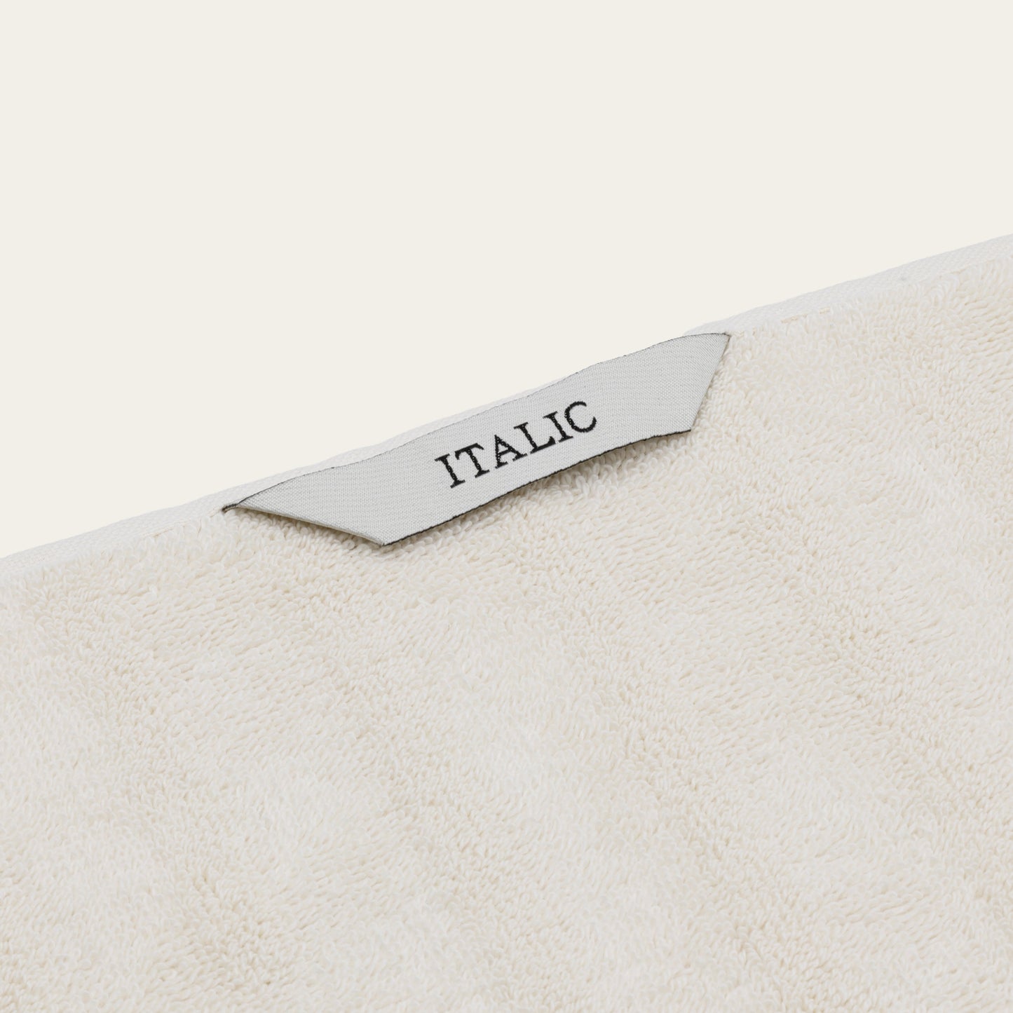 Capri Towels Italic