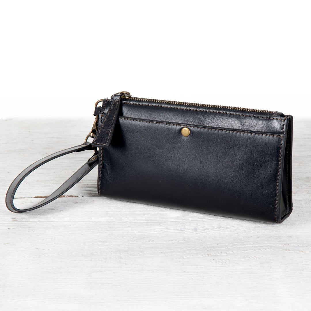 Caravel Wristlet Clutch - Luxury Leather Handbag in Black Urban-Equestrian