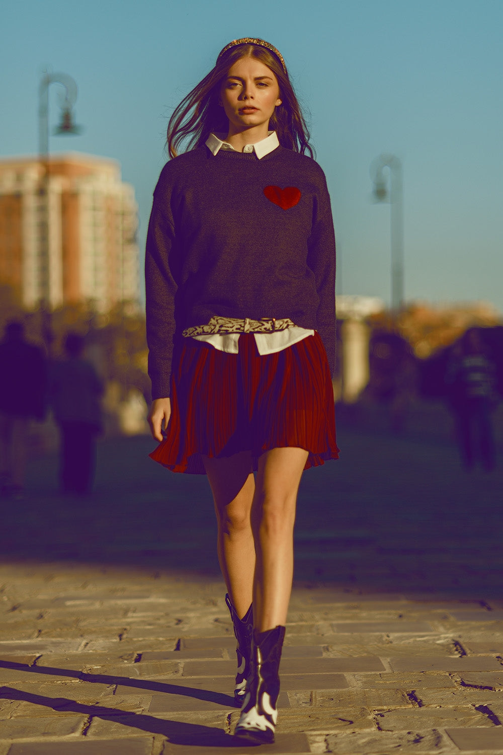 carbon grey sweater with red heart detail Q2store