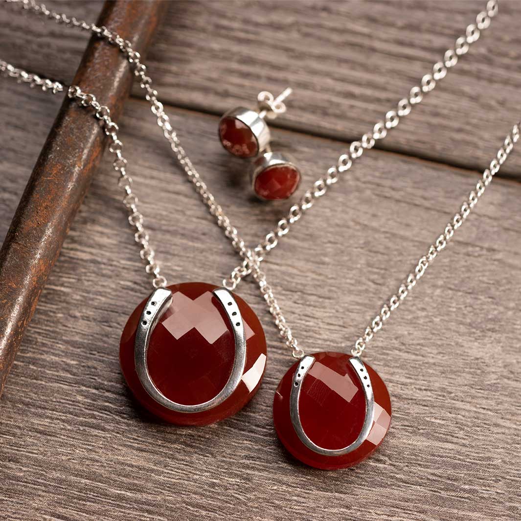 Carnelian - Horseshoe and Sterling Silver Rolo Chain Pendant Necklace Urban-Equestrian