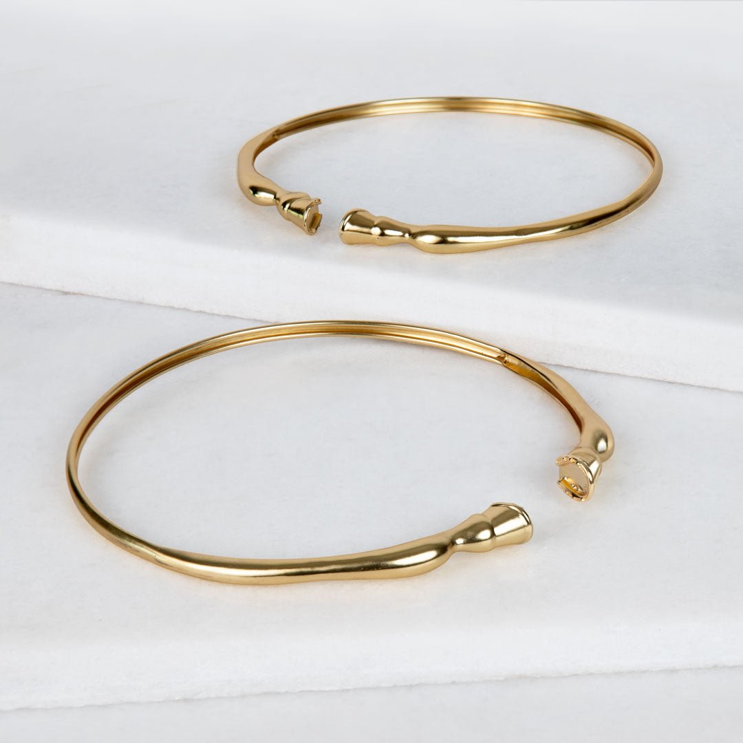 Cavallo - Horse Hoof Neck Cuff in Gold Urban-Equestrian
