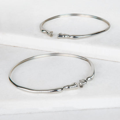 Cavallo - Horse Hoof Neck Cuff in Silver Urban-Equestrian
