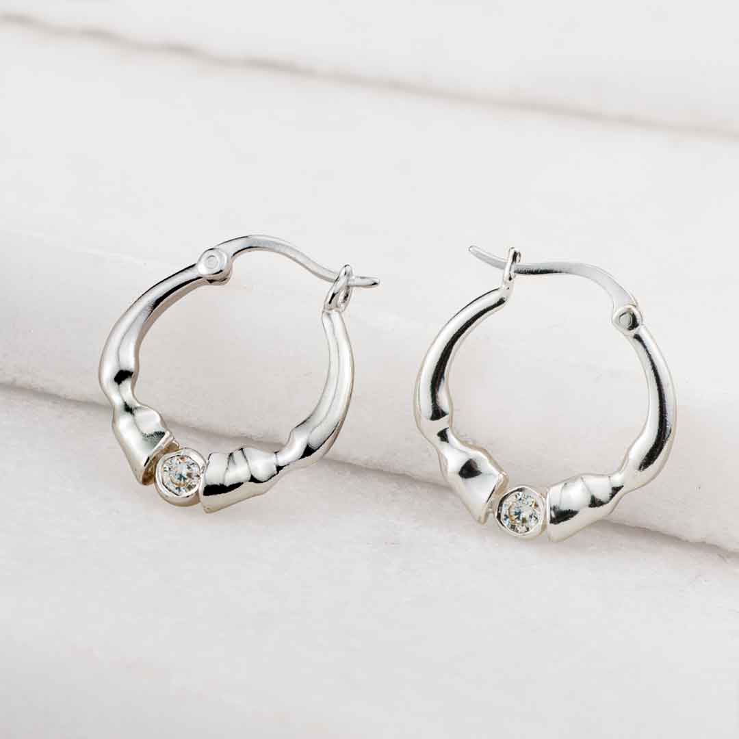 Cavallo - Moissanite Horseshoe Earring in Sterling Silver Urban-Equestrian