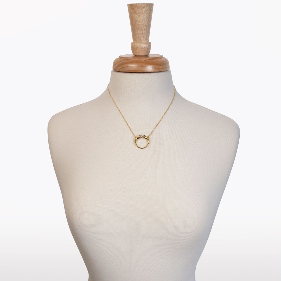 Cavallo - Moissanite Horses Hoof Necklace in Gold Urban-Equestrian