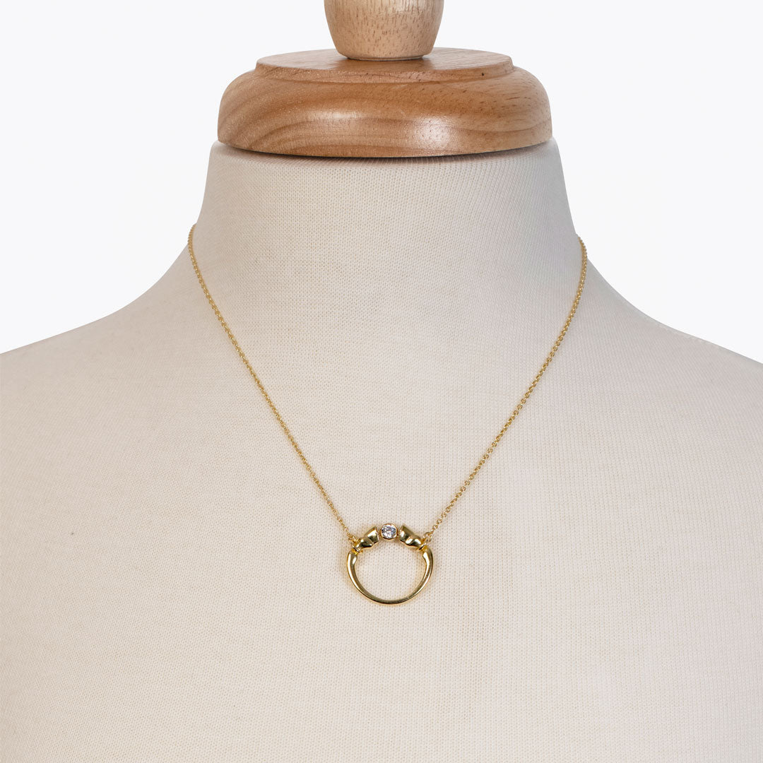 Cavallo - Moissanite Horses Hoof Necklace in Gold Urban-Equestrian