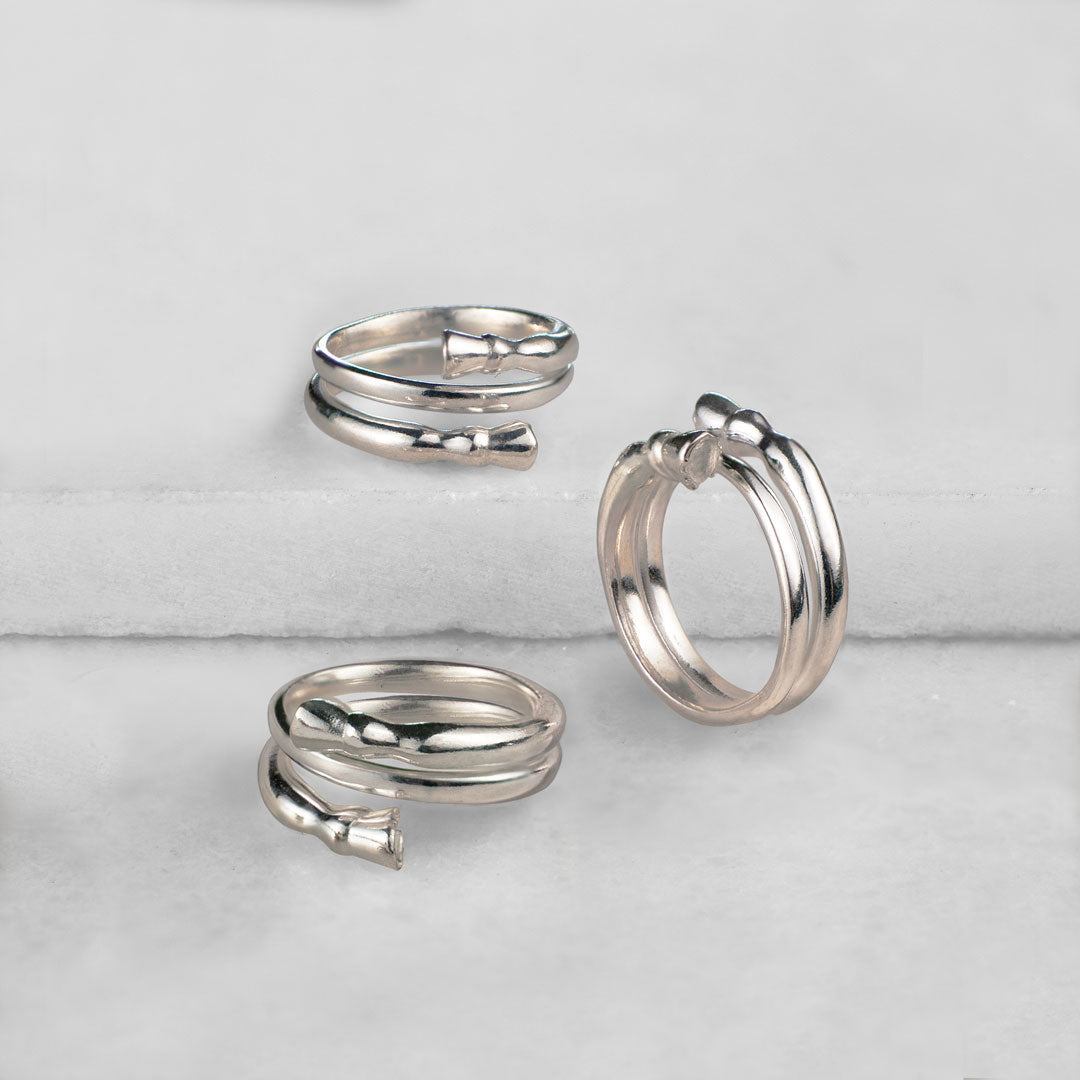 Cavallo - Spiral Horse Hoof Equestrian Ring in silver Urban-Equestrian