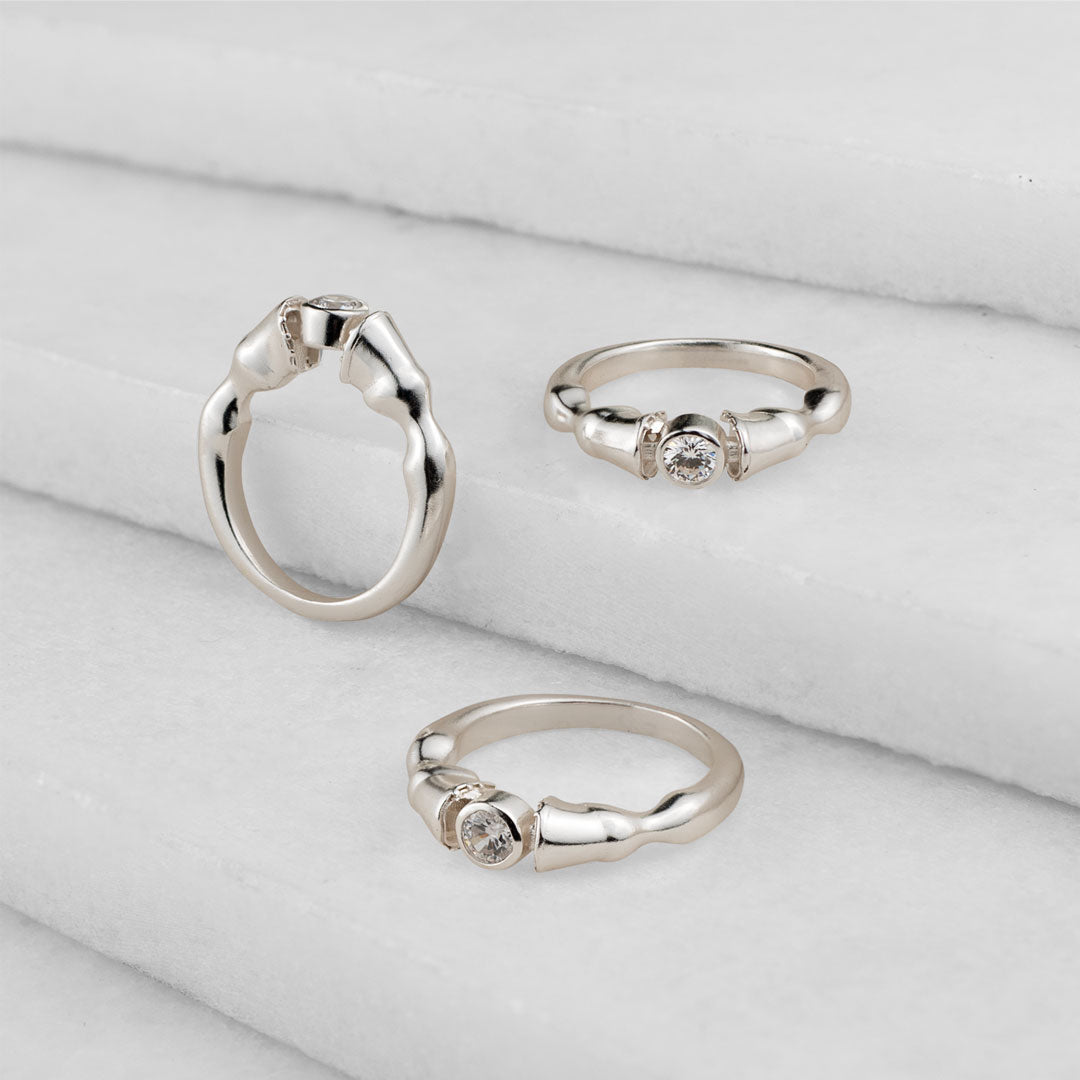 Cavallo - Horse Hooves Equestrian Ring with Moissanite in Silver Urban-Equestrian