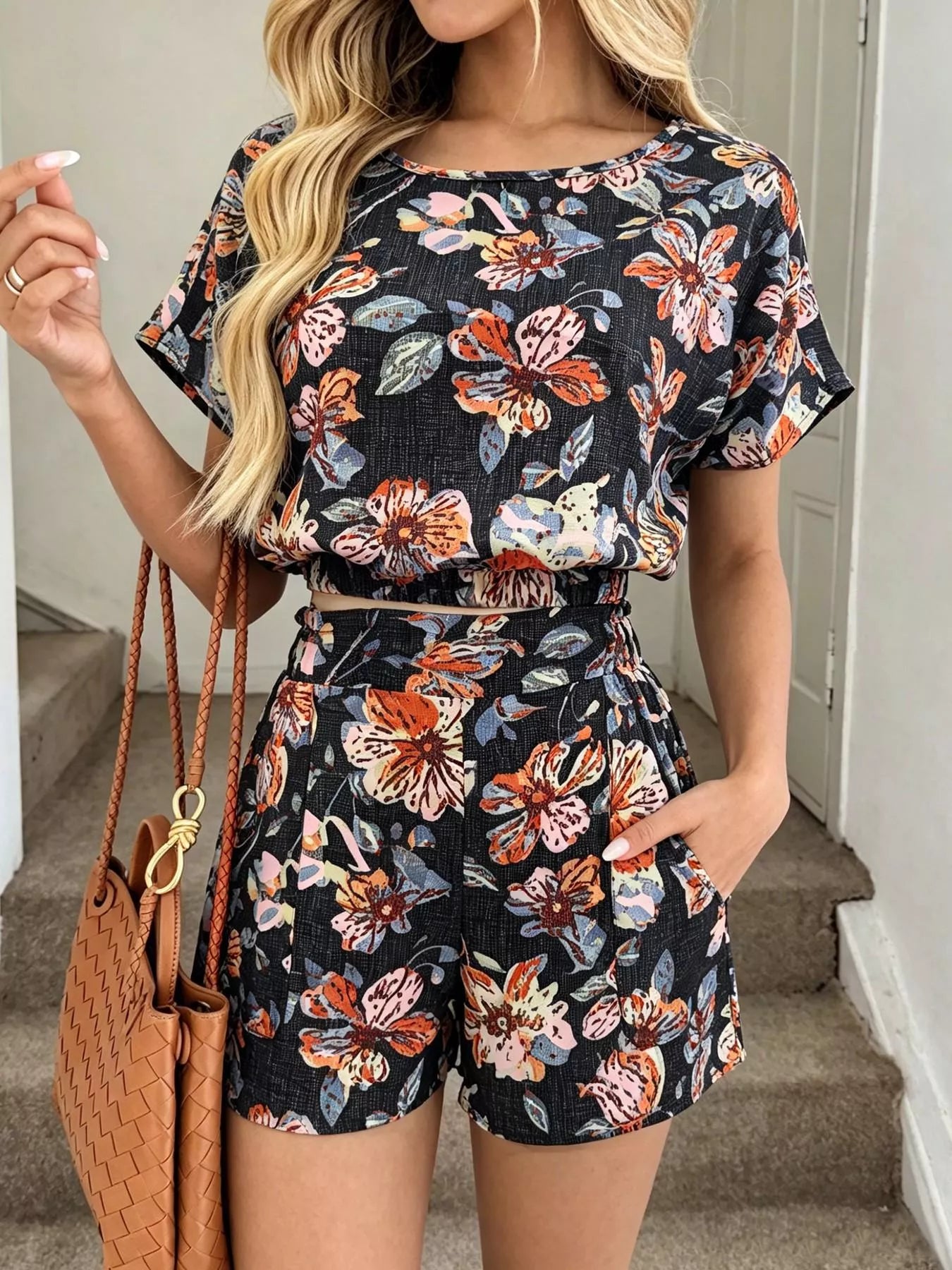 Floral Print Crop Top and Shorts Set New Era Fashion LLc