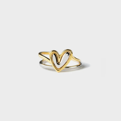Vera Heart Ring Ivory Embers