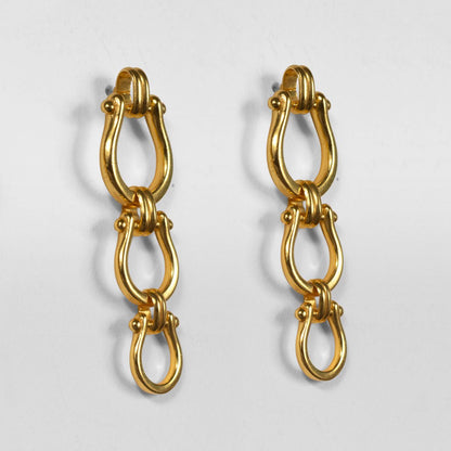 Chapelle - Horseshoe Link Earring in Gold Urban-Equestrian