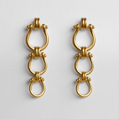 Chapelle - Horseshoe Link Earring in Gold Urban-Equestrian