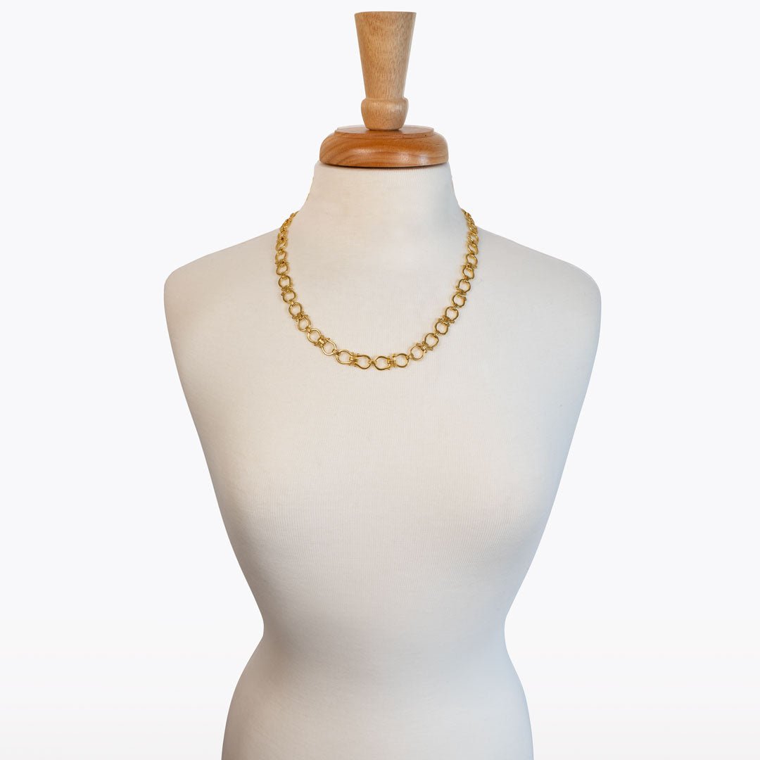 Chapelle - Horseshoe Link Equestrian Necklace in Gold Urban-Equestrian
