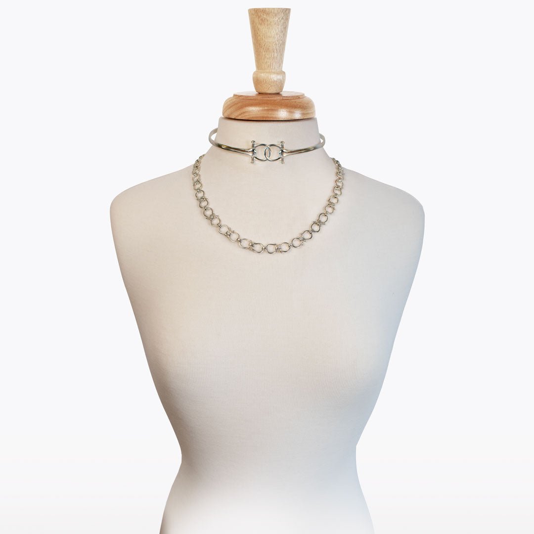 Chapelle - Horseshoe Link Equestrian Necklace in Silver Urban-Equestrian