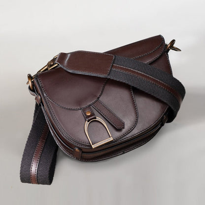 Signature Saddle Bag - Luxury Leather Handbag in Deep Brown Urban-Equestrian