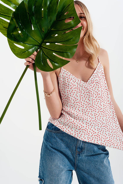 Cherry top in cream Q2store