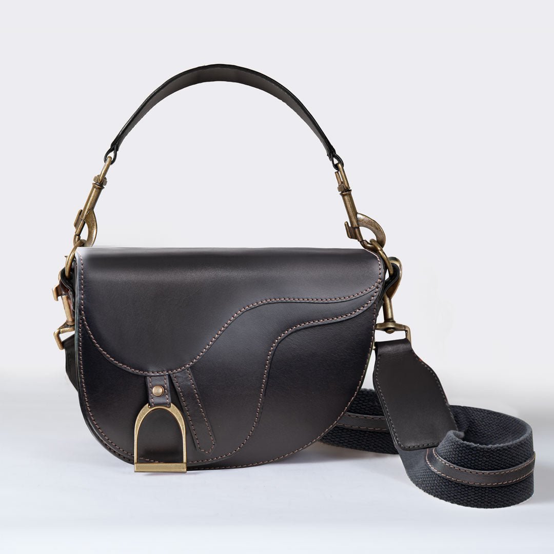 Signature Saddle Bag - Luxury Leather Handbag in Black Urban-Equestrian