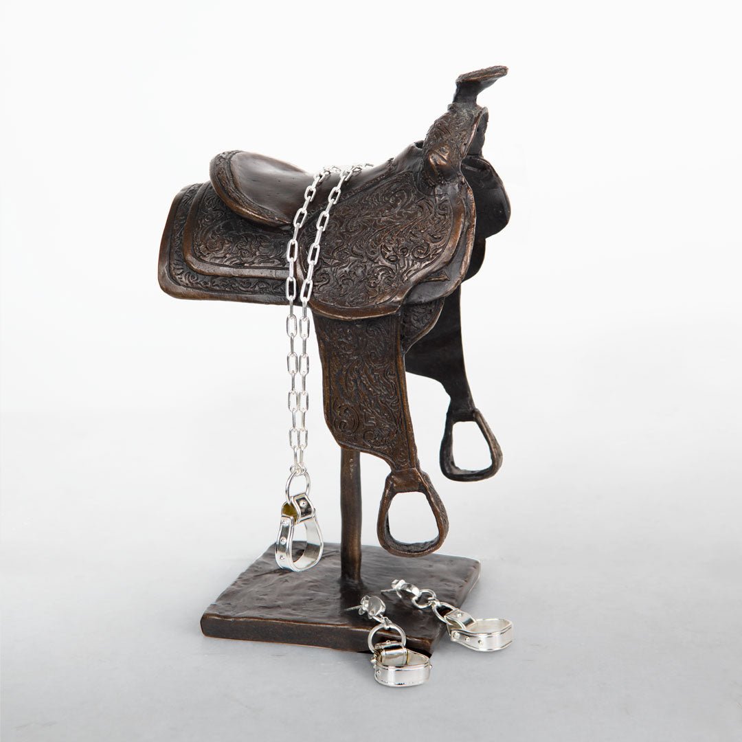 Cheyenne - Single Western Stirrup Necklace in Silver Urban-Equestrian