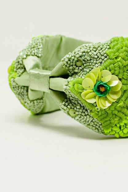 Chunky headband with embellished green flowers Q2store