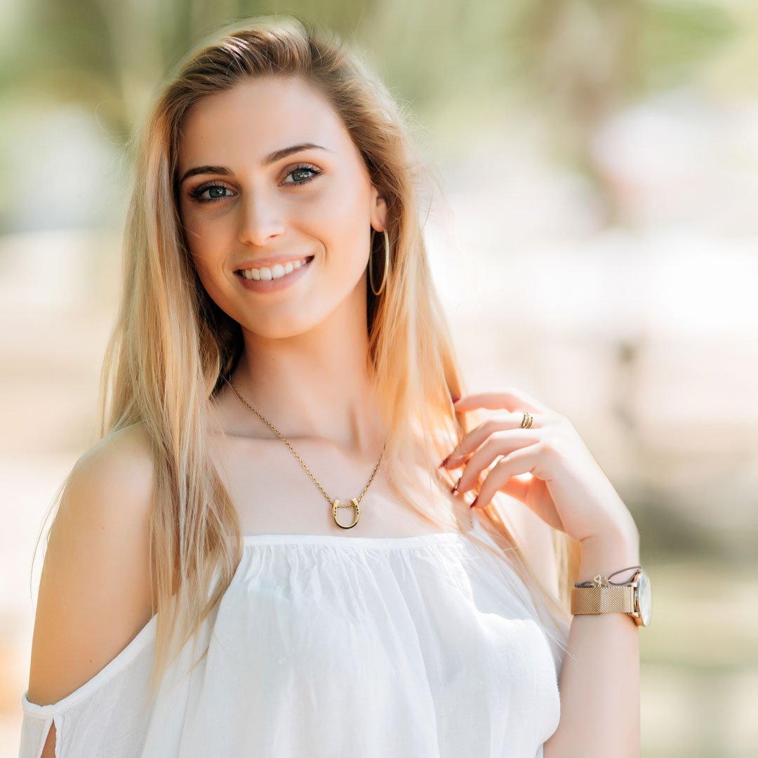 Classique - Equestrian Horseshoe Necklace in Gold Urban-Equestrian