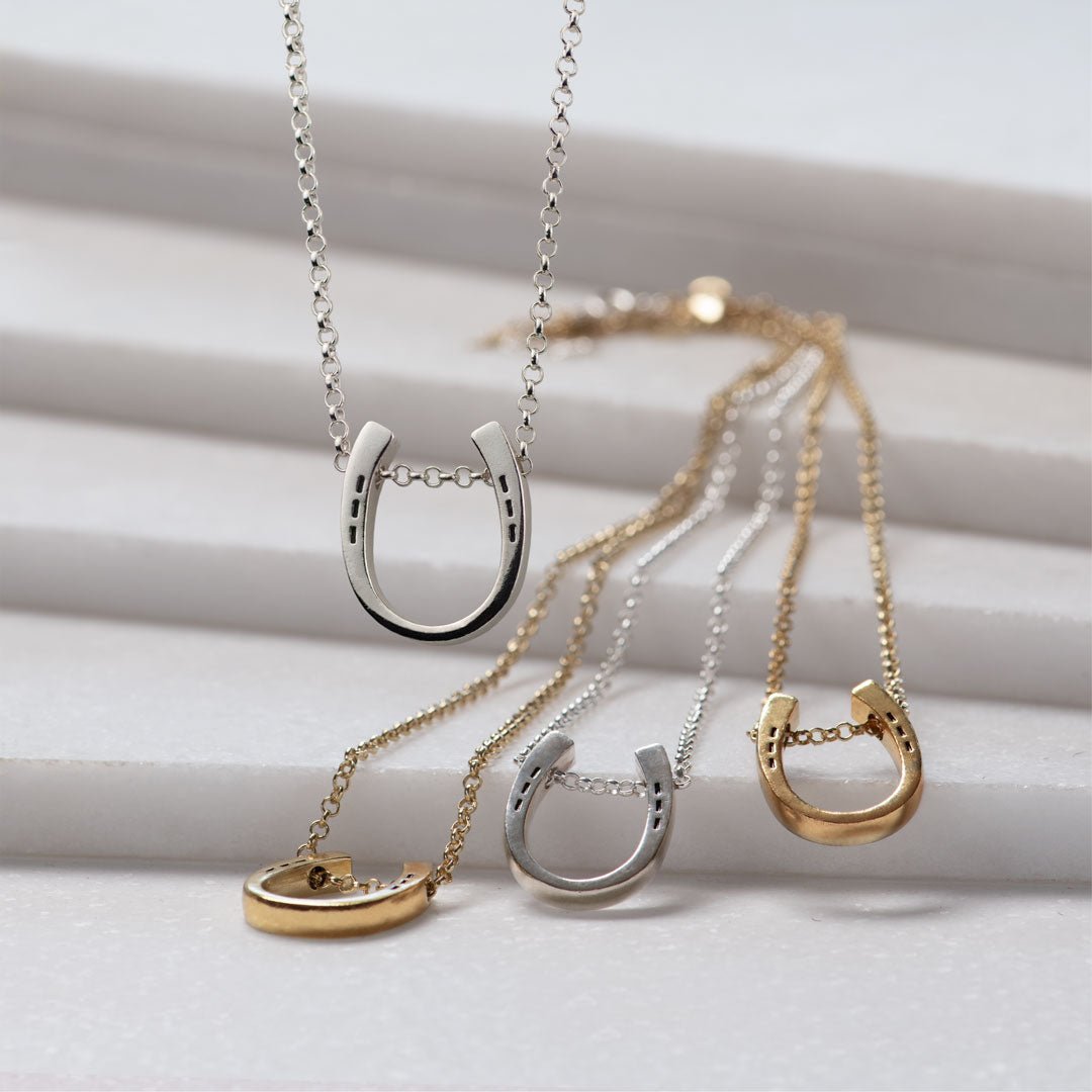 Classique - Equestrian Horseshoe Necklace in Silver Urban-Equestrian