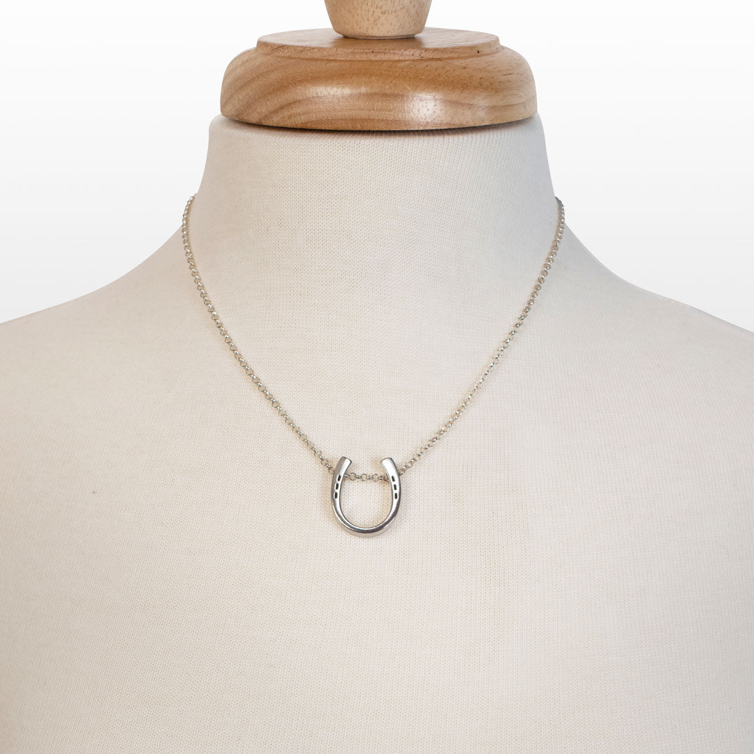Classique - Equestrian Horseshoe Necklace in Silver Urban-Equestrian
