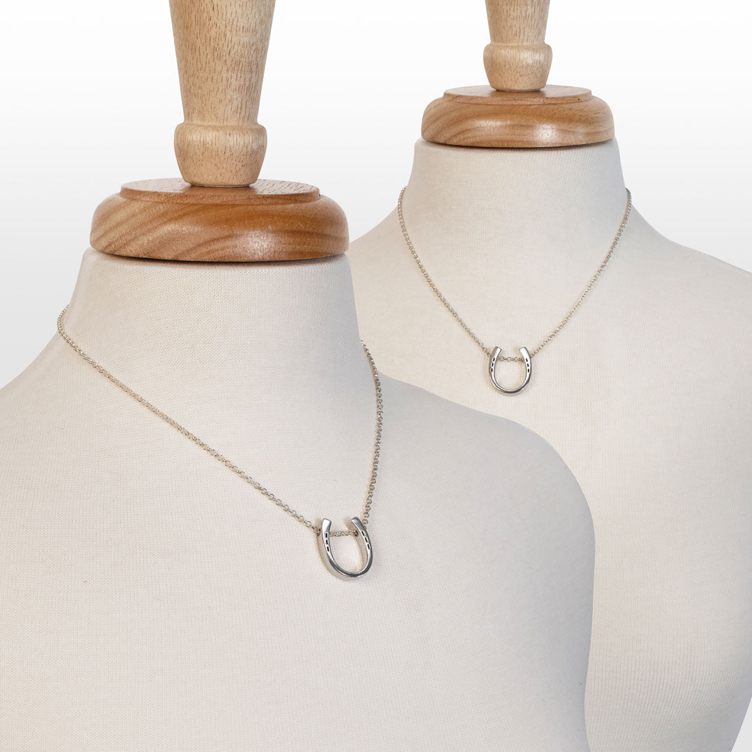 Classique - Equestrian Horseshoe Necklace in Silver Urban-Equestrian