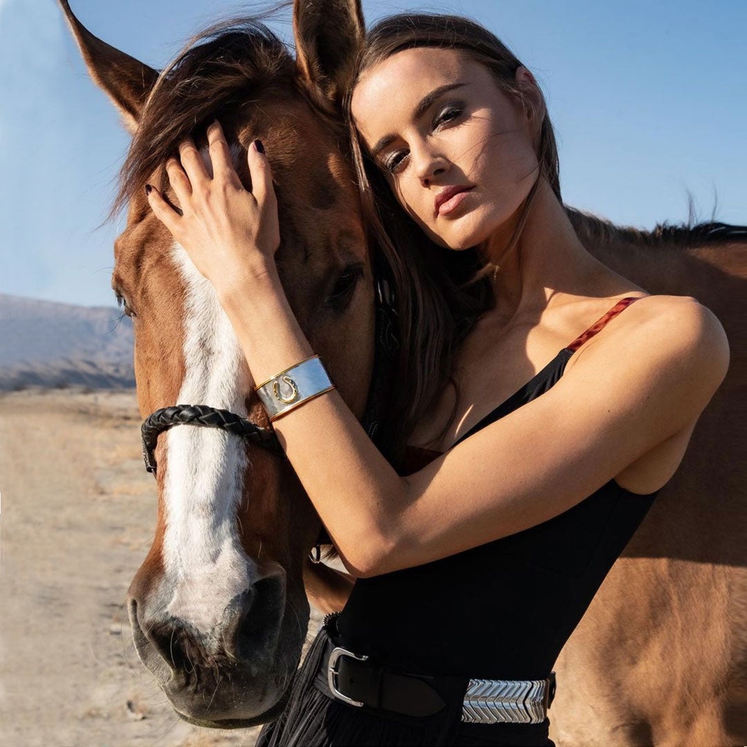Cody - Horseshoe Heart Wrist Bracelet in Two Tone Urban-Equestrian