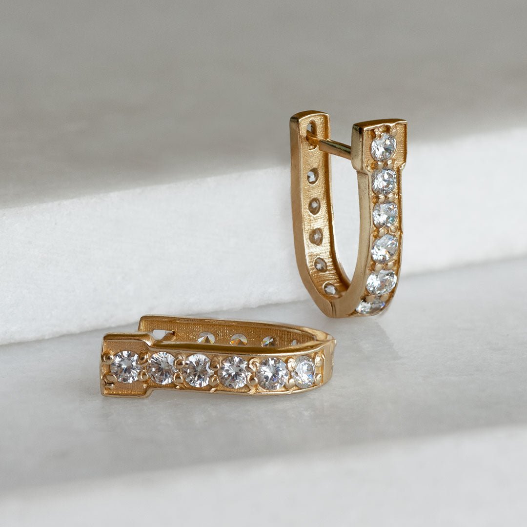 Colton - Diamond Cut Horseshoe Coin Earring in Gold Urban-Equestrian