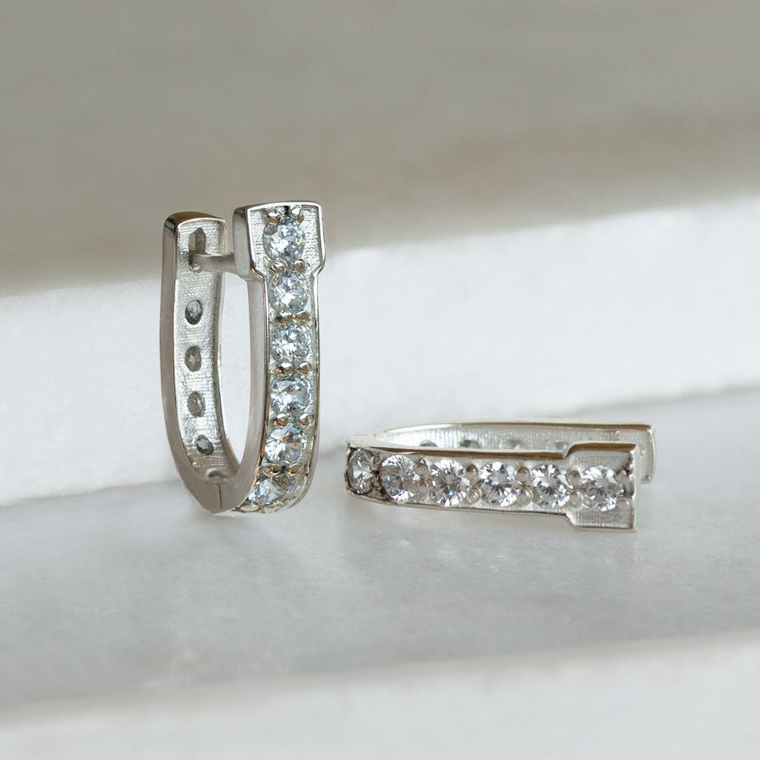 Colton - Diamond Cut Horseshoe Coin Earring in Silver Urban-Equestrian