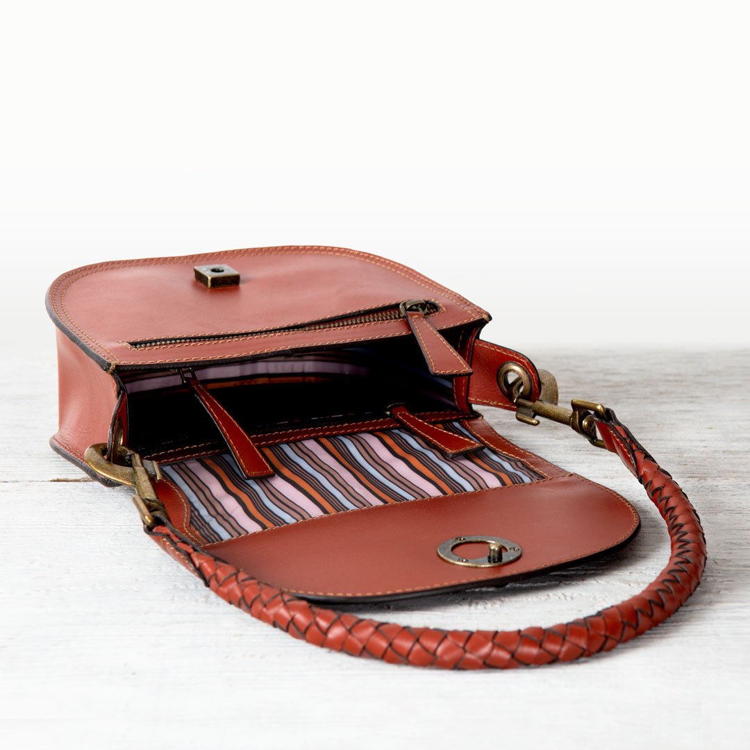 Coronado- Horse Bit Lock Luxury Leather Crossbody Handbag in Cognac Urban-Equestrian