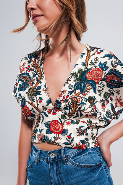 crop top with beige paisley print Q2store