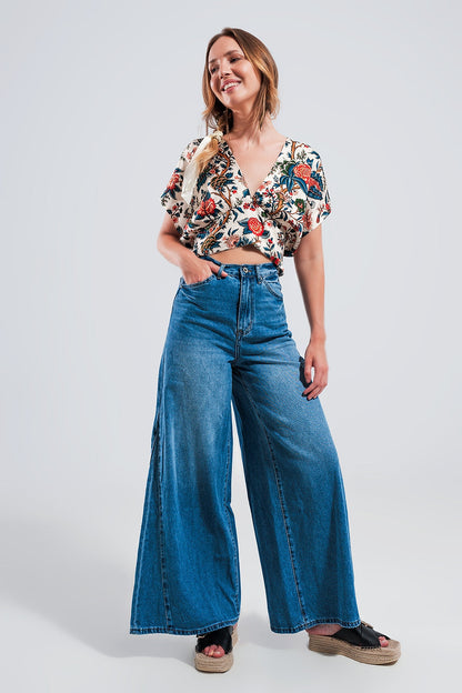 crop top with beige paisley print Q2store