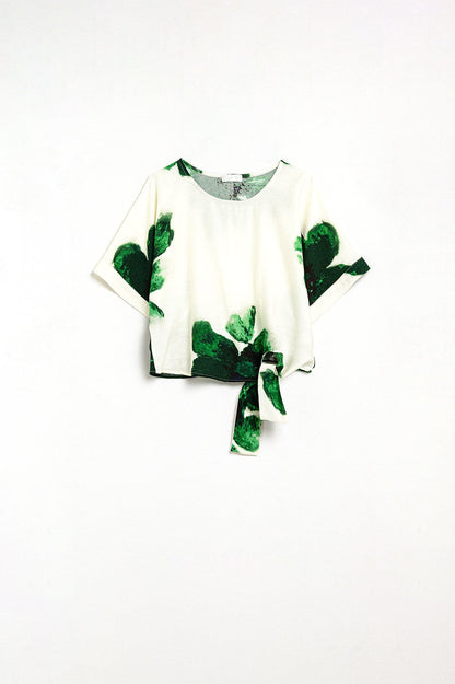 Cropped Blouse With Floral Print in Green Tied At The Waist Q2store