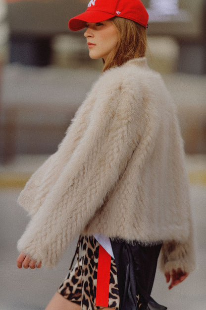 Cropped Jacket in beige in fine fur Q2store