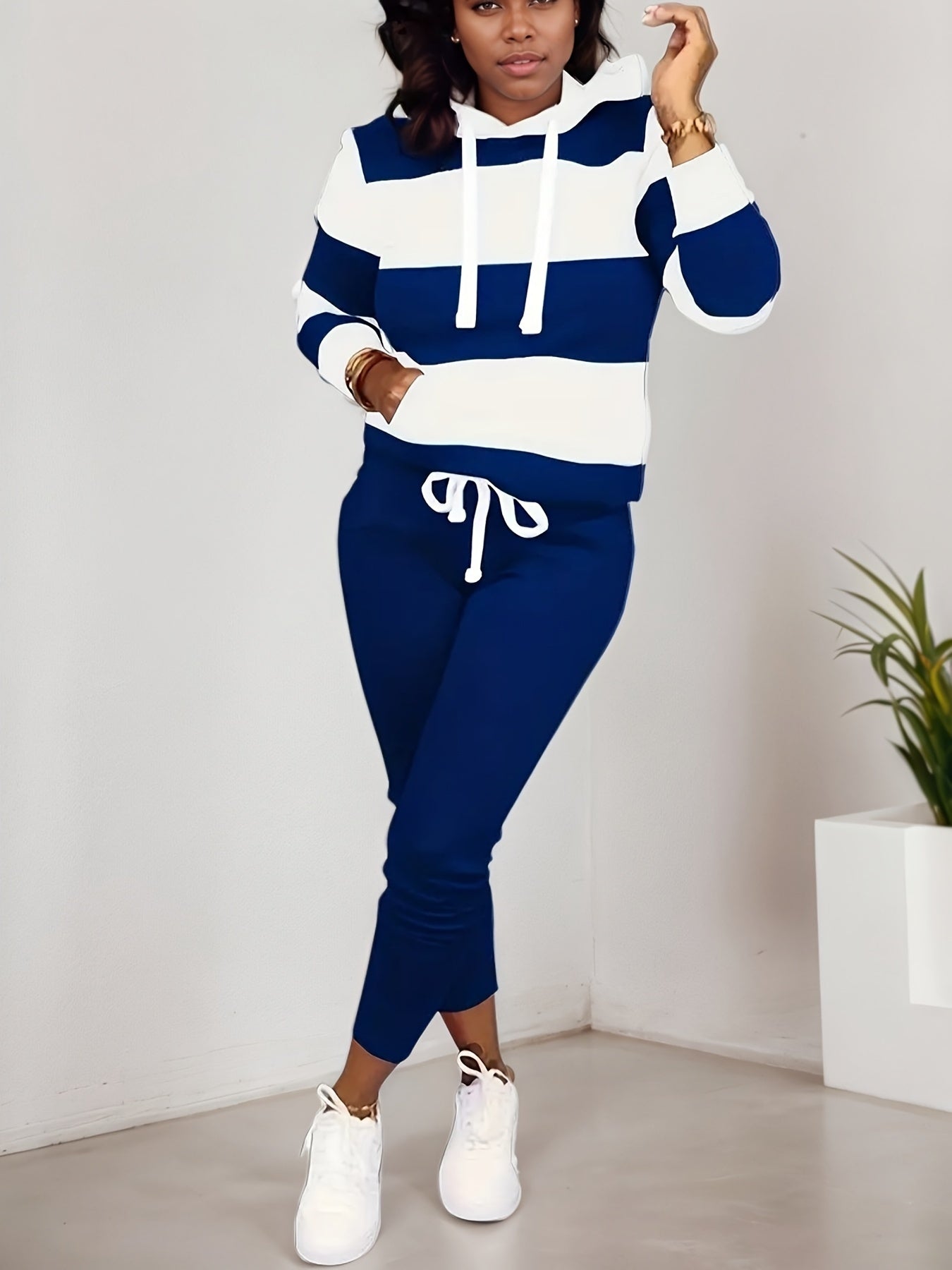 Women’s Two Piece Sportswear Set – Casual Sweatshirt and Pants Outfit FitiqueFit