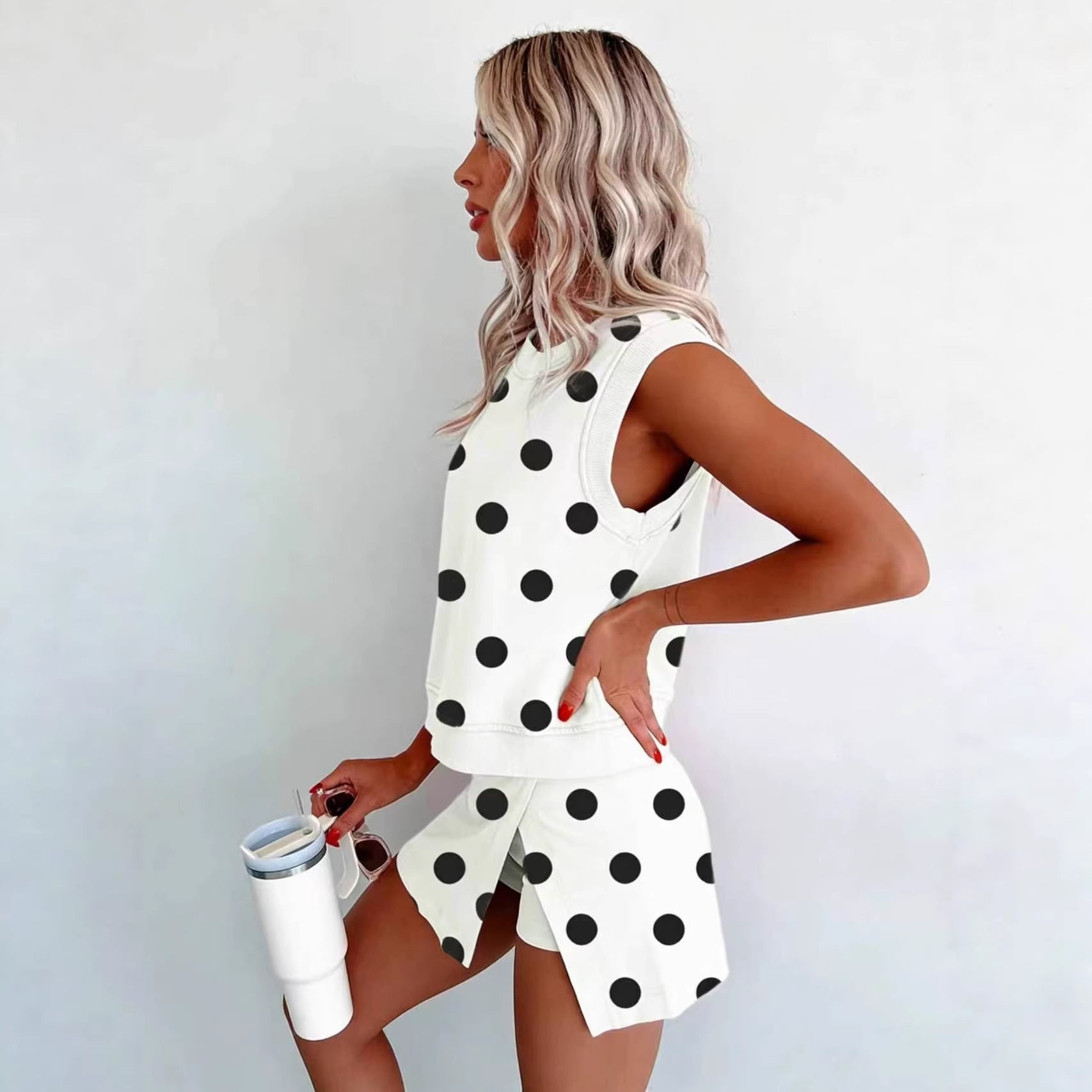 Women's Polka-Dot Sleeveless Tank Top & Shorts Two-Piece Set FitiqueFit