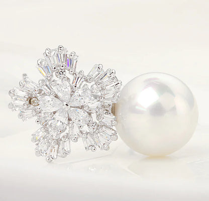 Snowflake Pearl Studs and Shell Pearl Necklace Set