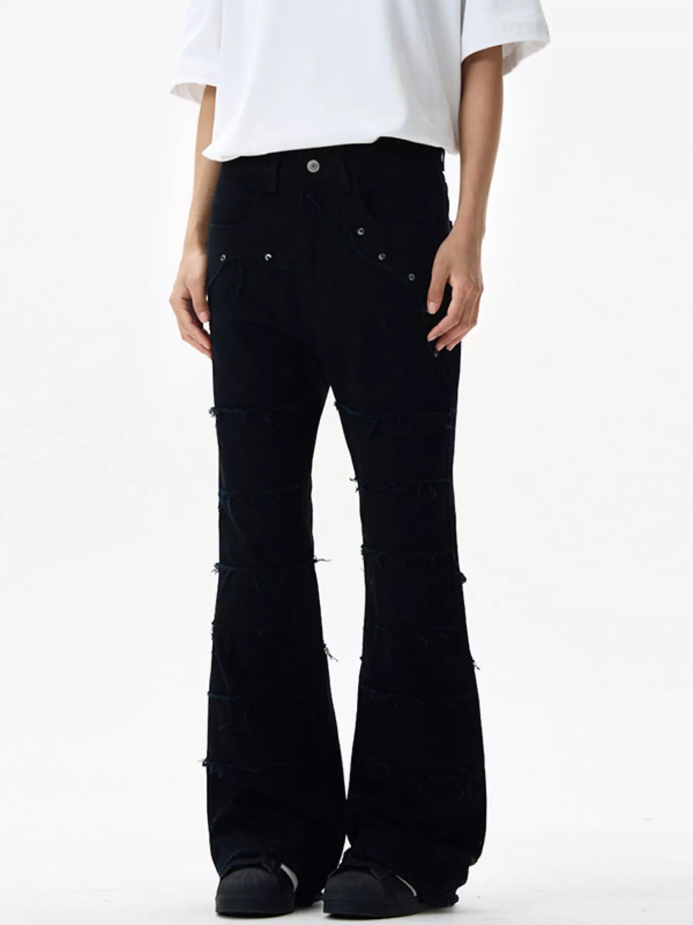Men's Frayed Hem Flare Jeans New Era Fashion LLc