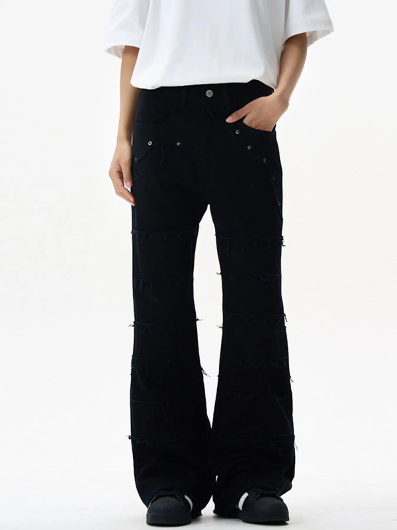 Men's Frayed Hem Flare Jeans New Era Fashion LLc