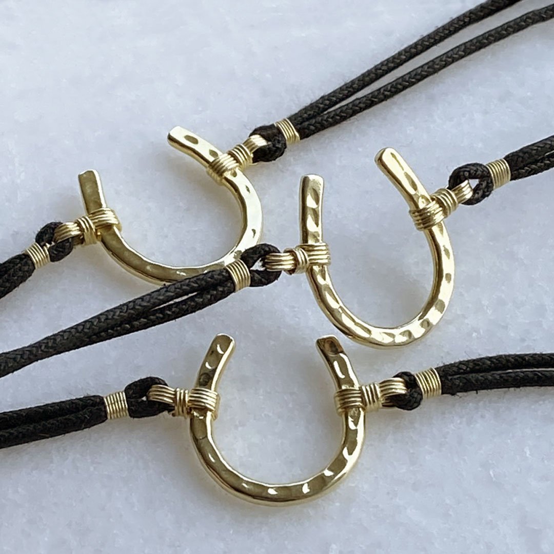 Devlin - Horseshoe Necklace w/ Double Cord in Gold Urban-Equestrian