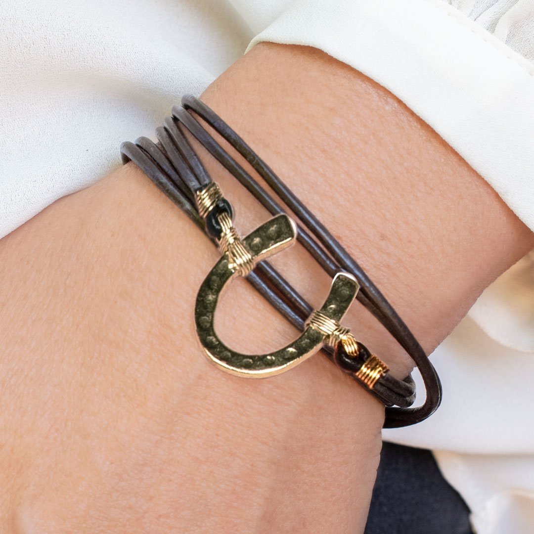 Devlin - Horseshoe Necklace w/ Double Cord in Gold Urban-Equestrian