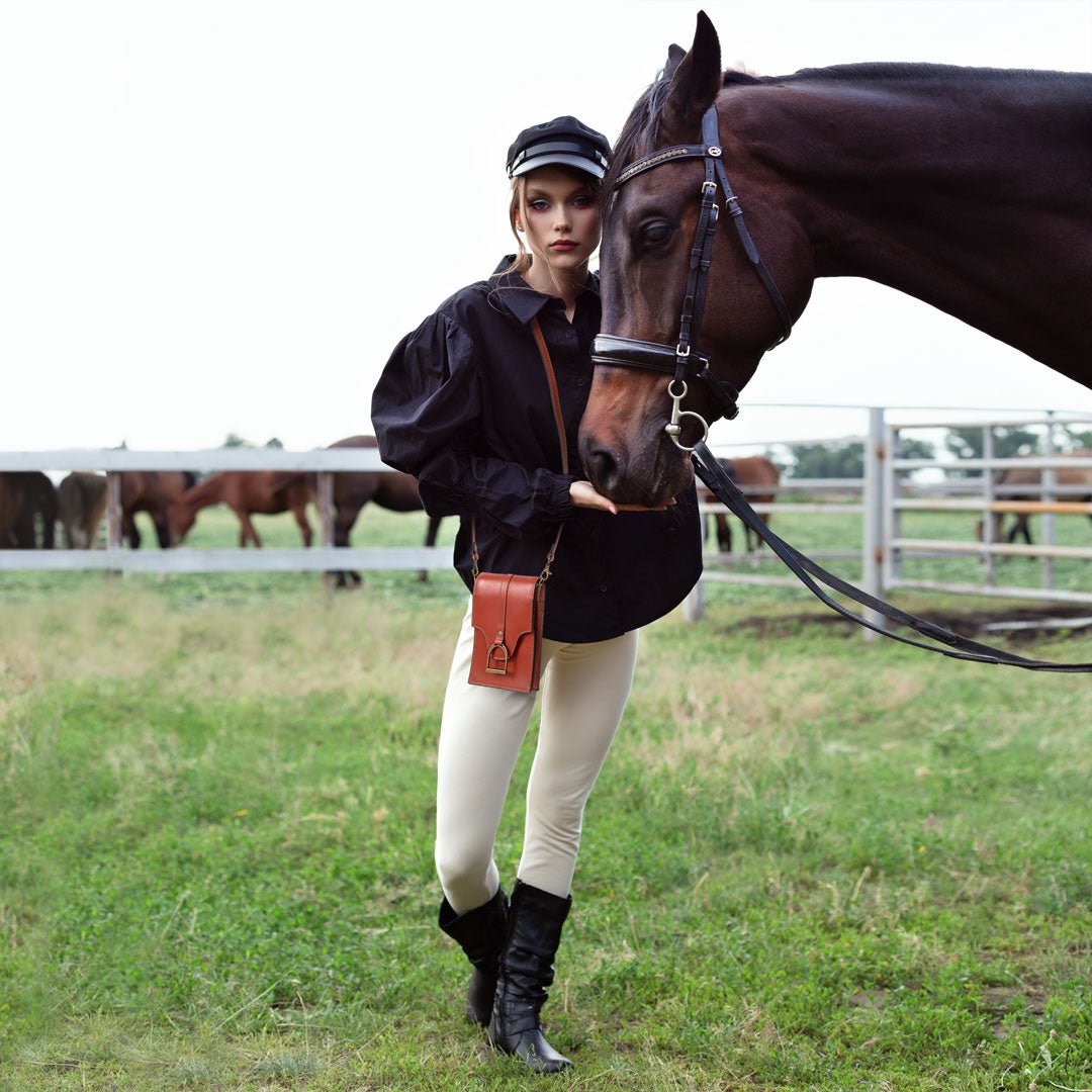 Devon Deluxe Phone Bag - Luxury Leather Handbag in Cognac Urban-Equestrian