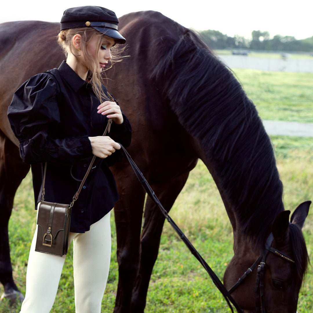 Devon Deluxe Phone Bag - Luxury Leather Handbag in Deep Brown Urban-Equestrian