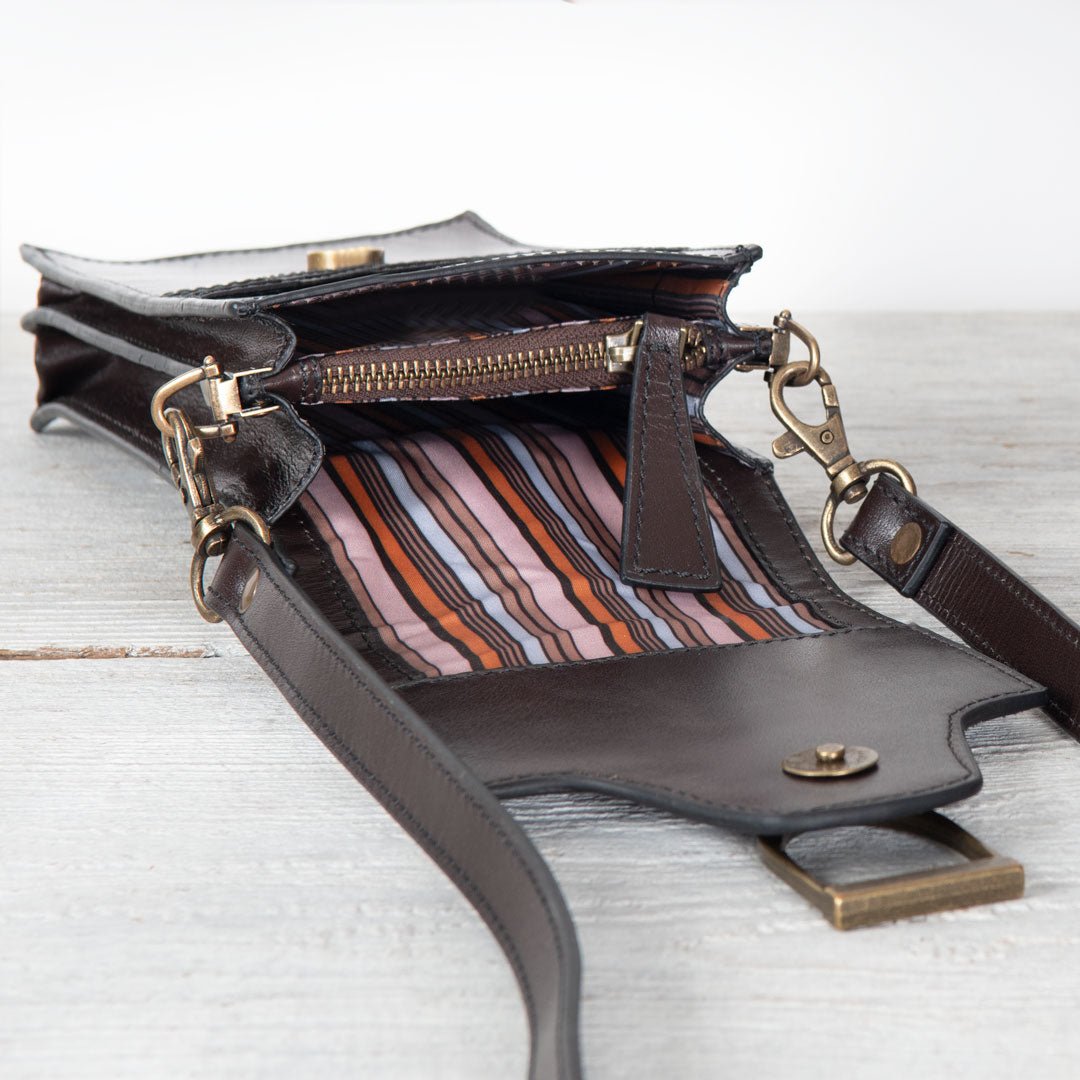 Devon Deluxe Phone Bag - Luxury Leather Handbag in Deep Brown Urban-Equestrian