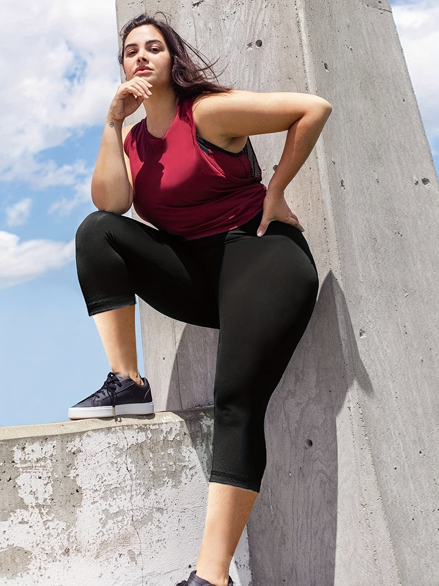 Women'S Plus Size Capri Leggings, High Waist Tummy Control, 4X Stretch, Pocket Detail, Solid Black, Knit Fabric, Polyester 92%, Spandex 8%, 210g/m², All Season Skinny Yoga Pants NovaCart