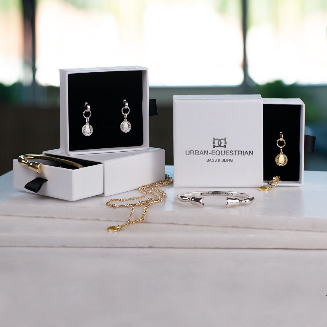 Dorado - Horseshoe Coin Earring in Gold Urban-Equestrian