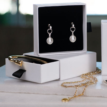Dorado - Horseshoe Coin Earring in Silver Urban-Equestrian